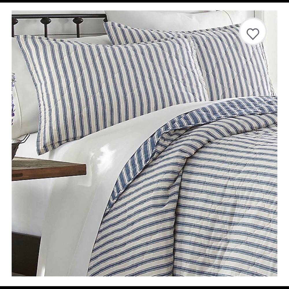 King Size Ticking Stripe Reversible Quilt